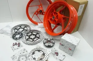 APRILIA RS Juego de ruedas 2B008370,2B005585,2B006240,2B014597,2B014596,85248R,2B004778,890960,2B002416 34394049