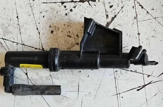 VOLVO C30 1 generation (2006-2013) Lavador del faro izquierdo 21110617,30661085,1307030347 34701218