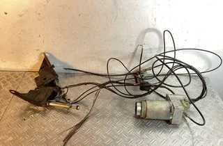 BMW 3 Series E90/E91/E92/E93 (2004-2013) Hydraulic pump 8234530,51178239239,51178239240 34611474