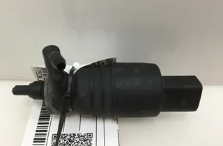 AUDI A6 C5/4B (1997-2004) Washer Tank Motor 34920220