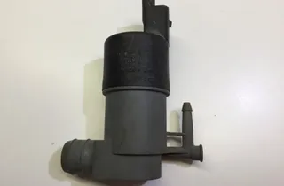 NISSAN Qashqai 1 generation (2007-2014) Washer Tank Motor 681155 34905948