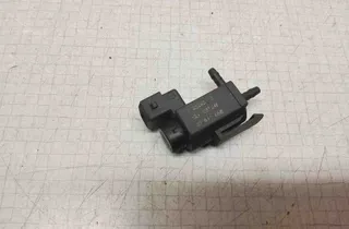 VOLVO V70 2 generation (2000-2008) Válvula de solenoide 30611668,4A0955651 32541579