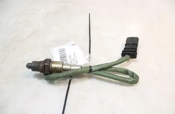 PEUGEOT 2008 2 generation (2019-2023) Lambda Oxygen Sensor 960031H 32947368