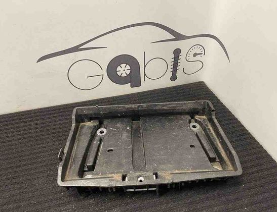 MERCEDES-BENZ C-Class W205/S205/C205 (2014-2023) Almohadilla de batería A2056200118 32194312