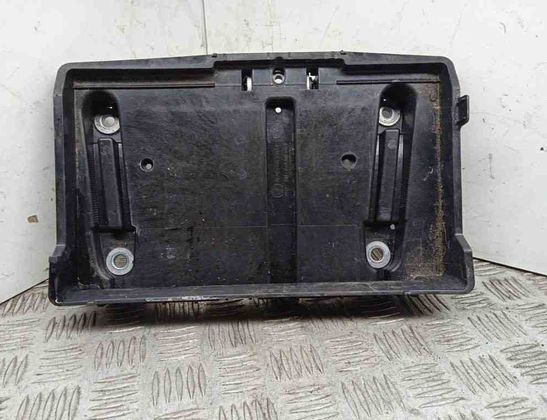 MERCEDES-BENZ C-Class W205/S205/C205 (2014-2023) Almohadilla de batería A2056200118 31140401