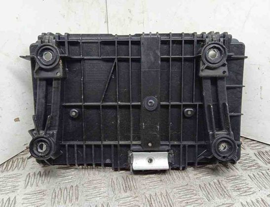 MERCEDES-BENZ C-Class W205/S205/C205 (2014-2023) Almohadilla de batería A2056200118 31140401