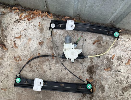 MERCEDES-BENZ S-Class W222/C217/A217 (2013-2020) Front Right Door Window Regulator A1669060201 33010080