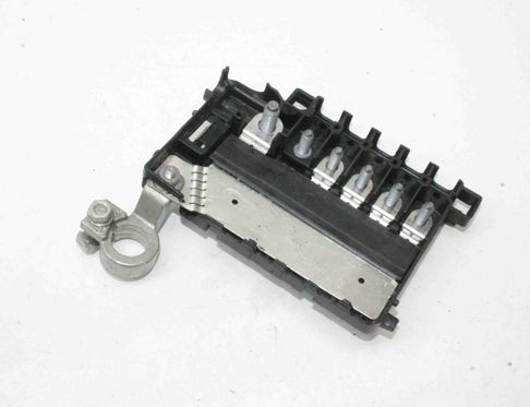 SKODA Kamiq 1 generation (2019-2023) Caja de distribución de energía 2Q0937548D 30443305