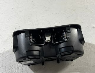 BMW 3 Series G20/G21/G28 (2018-2024) Posavasos 6809803,83329001,6806803 33000401