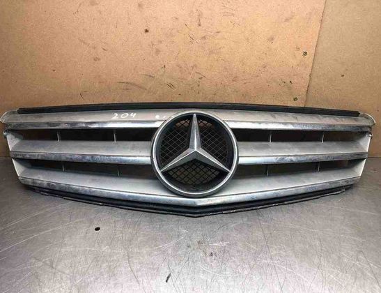 MERCEDES-BENZ C-Class W204/S204/C204 (2004-2015) Parrilla superior delantera A2048800023 31744070