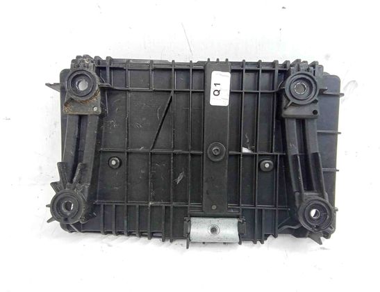 MERCEDES-BENZ E-Class W213/S213/C238/A238 (2016-2024) Battery Pad A2056201502 28723228