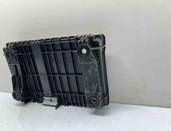 MERCEDES-BENZ C-Class W205/S205/C205 (2014-2023) Battery Pad A2056201302 31997473